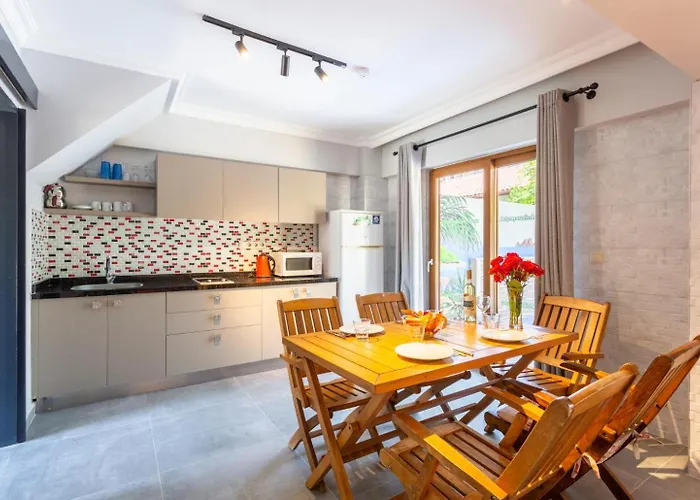 Elmas Paradise Villa